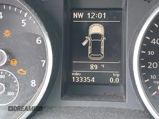 2010 Volkswagen GTI с VIN WVWGV7AJ2AW207536, выставлен на аукционе IAAI как лот 42162948 с пробегом 133 354 миль миль и . История ставок и продаж доступна на DreamBid. Изображение 7.