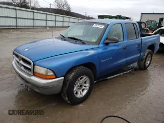 2001 Dodge Dakota Sport with VIN 1B7GL2AN61S121956, listed as a Copart auction lot 39479144 with 216,444 mi miles and Salvage Title. Bid and sale history available at DreamBid. Image 1.