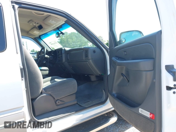 2005 Chevrolet Silverado 1500 LT with VIN 1GCEC19T25Z342858, listed as a IAAI auction lot 42564338 with 144,551 mi miles and . Bid and sale history available at DreamBid. Image 14.