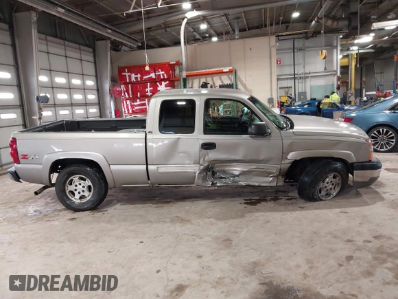 2003 Chevrolet Silverado 1500 with VIN 2GCEK19T731165314, listed as a IAAI auction lot 41605502 with 152,310 mi miles. Bid and sale history available at carsss.com. Image 14.