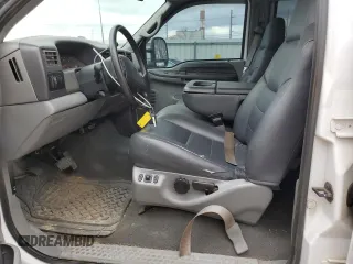 2002 Ford F-250 XL с VIN 1FTNW21F42EC92180, выставлен на аукционе Copart как лот 53642825 с пробегом 150 545 миль миль и Чистый • Clean title. История ставок и продаж доступна на DreamBid. Изображение 7.