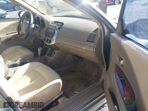 2003 Nissan Altima S with VIN 1N4AL11E63C232154, listed as a IAAI auction lot 41651258 with 235,455 mi miles. Bid and sale history available at carsss.com. Image 5.