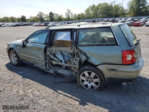 2003 Volkswagen Passat GLX with VIN WVWYH63B23E326238, listed as a Copart auction lot 70220704 with 167,857 mi miles and Salvage Title. Bid and sale history available at carsss.com. Image 2.