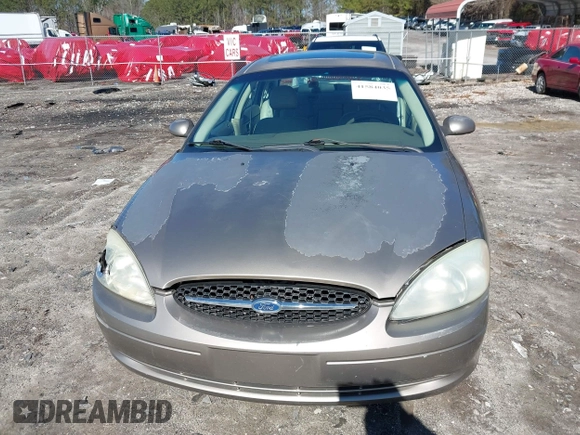 2002 Ford Taurus SES Standard with VIN 1FAFP55S72A256247, listed as a IAAI auction lot 41584035 with 194,270 mi miles. Bid and sale history available at carsss.com. Image 12.