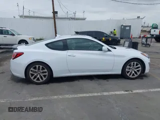 2013 Hyundai Genesis Coupe R-Spec z VIN KMHHT6KD1DU112684, wystawiony jako IAAI lot #41862231 z przebiegiem 160 698 mil mil oraz . Historia ofert i sprzedaży dostępna na DreamBid. Obrazek 13.