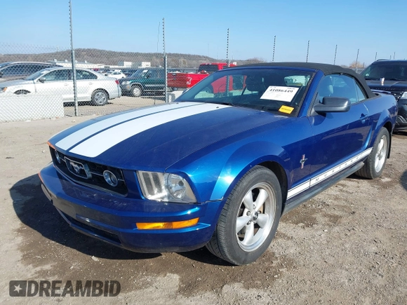 2008 Ford Mustang Deluxe with VIN 1ZVHT84N685117737, listed as a IAAI auction lot 41086449 with 215,136 mi miles and . Bid and sale history available at carsss.com. Image 6.
