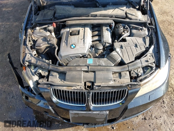 2006 BMW 3 Series 330xi with VIN WBAVD33546KV67597, listed as a IAAI auction lot 41754619 with 1 mi miles. Bid and sale history available at carsss.com. Image 10.