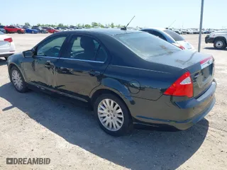 2010 Ford Fusion Hybrid with VIN 3FADP0L32AR371980, listed as a IAAI auction lot 42020330 with 272,984 mi miles. Bid and sale history available at carsss.com. Image 3.