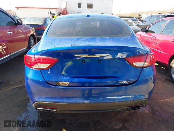 2015 Chrysler 200 S with VIN 1C3CCCBB9FN629079, listed as a IAAI auction lot 41767914 with 132,991 mi miles. Bid and sale history available at carsss.com. Image 16.