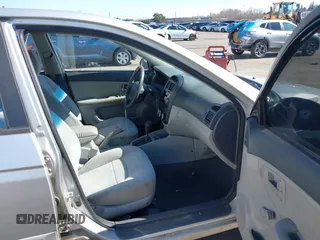 2009 Kia Spectra EX z VIN KNAFE221395666845, wystawiony jako IAAI lot #41721051 z przebiegiem 178 592 mil mil oraz . Historia ofert i sprzedaży dostępna na DreamBid. Obrazek 5.