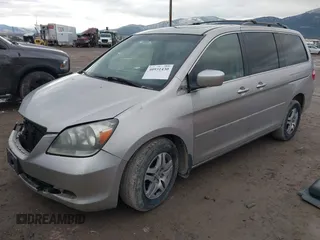 2005 Honda Odyssey EX-L with VIN 5FNRL38675B505695, listed as a IAAI auction lot 40931430 with 337,403 mi miles. Bid and sale history available at carsss.com. Image 18.