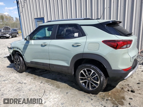 2025 Chevrolet TrailBlazer LT with VIN KL79MRSL5SB122705, listed as a Copart auction lot 52675715 with 3,277 mi miles and Clean Title. Bid and sale history available at DreamBid. Image 2.