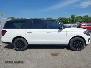2024 Ford Expedition Max Limited с VIN 1FMJK2A8XREA38670, выставлен на аукционе IAAI как лот 42479200 с пробегом 9 635 миль миль и . История ставок и продаж доступна на DreamBid. Изображение 13.