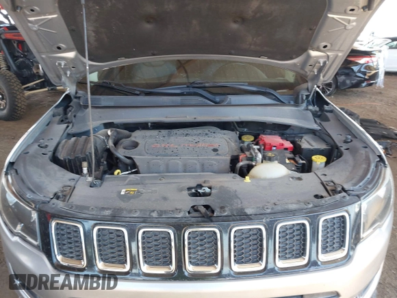 2019 Jeep Compass Limited with VIN 3C4NJDCB8KT791262, listed as a IAAI auction lot 42058202 with 127,992 mi miles and . Bid and sale history available at DreamBid. Image 10.