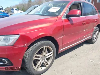 2014 Audi Q5 Premium Plus z VIN WA1LFAFP0EA035171, wystawiony jako IAAI lot #42093397 z przebiegiem 144 109 mil mil oraz . Historia ofert i sprzedaży dostępna na DreamBid. Obrazek 6.