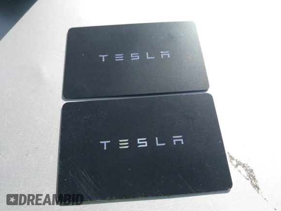 2024 Tesla Model Y с VIN 7SAYGDED4RF097142, выставлен на аукционе IAAI как лот 41484729 с пробегом 20 миль миль и . История ставок и продаж доступна на DreamBid. Изображение 11.