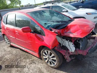2013 Honda Fit Sport с VIN JHMGE8H51DC080183, выставлен на аукционе IAAI как лот 42178982 с пробегом 174 133 миль миль и . История ставок и продаж доступна на DreamBid. Изображение 1.