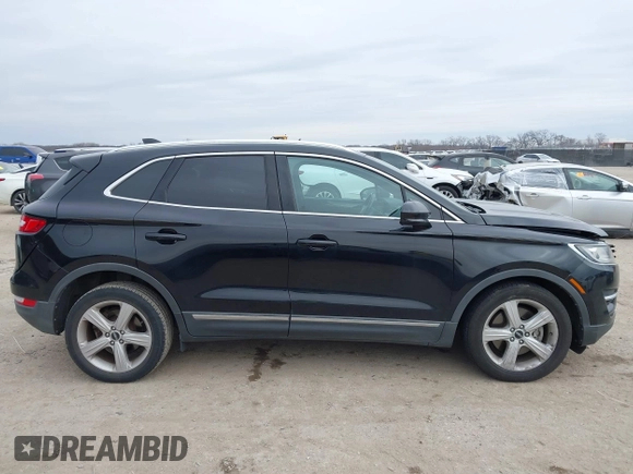 2017 Lincoln MKC Premiere z VIN 5LMCJ1C96HUL03694, wystawiony jako IAAI lot #41639790 z przebiegiem 75 678 mil mil oraz . Historia ofert i sprzedaży dostępna na DreamBid. Obrazek 13.