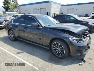 2020 BMW 3 Series 330i xDrive with VIN 3MW5R7J05L8B18216, listed as a Copart auction lot 54901945 with 47,802 mi miles and Salvage Title. Bid and sale history available at carsss.com. Image 4.