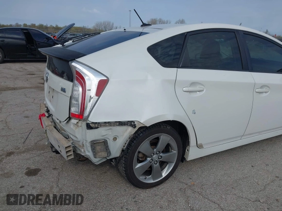 2013 Toyota Prius One z VIN JTDKN3DU1D5611897, wystawiony jako IAAI lot #42028788 z przebiegiem 144 522 mil mil oraz . Historia ofert i sprzedaży dostępna na DreamBid. Obrazek 6.