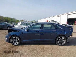 2017 Lincoln MKZ Hybrid Select z VIN 3LN6L5LU9HR641278, wystawiony jako IAAI lot #42159836 z przebiegiem 85 856 mil mil oraz . Historia ofert i sprzedaży dostępna na DreamBid. Obrazek 15.