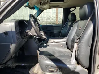 2002 Chevrolet Avalanche z VIN 3GNEC13T32G329497, wystawiony jako Copart lot #59164275 z przebiegiem 174 500 mil mil oraz Szkoda całkowita • Salvage title. Historia ofert i sprzedaży dostępna na DreamBid. Obrazek 7.