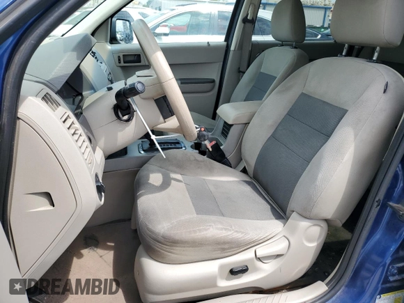 2008 Ford Escape XLT с VIN 1FMCU03108KB12718, выставлен на аукционе Copart как лот 57175474 с пробегом 152 698 миль миль и Списание • Salvage title. История ставок и продаж доступна на DreamBid. Изображение 7.