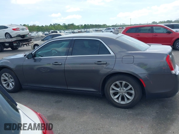 2015 Chrysler 300 Limited with VIN 2C3CCAAG1FH887073, listed as a IAAI auction lot 41967713 with 255,638 mi miles. Bid and sale history available at carsss.com. Image 14.