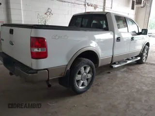 2006 Ford F-150 XLT z VIN 1FTPW14V76KD99737, wystawiony jako IAAI lot #42473412 z przebiegiem 247 427 mil mil oraz . Historia ofert i sprzedaży dostępna na DreamBid. Obrazek 4.