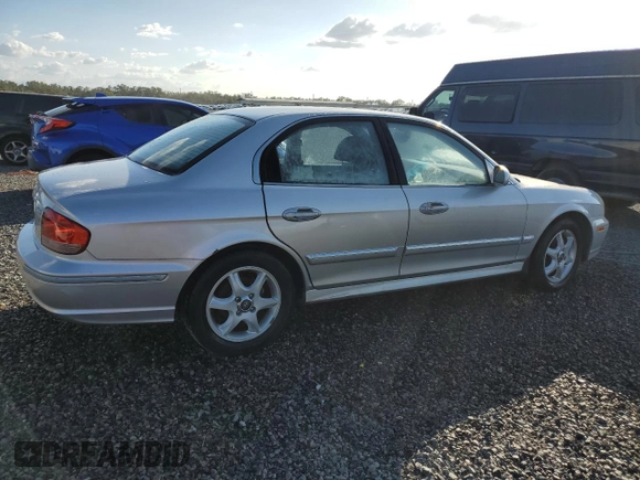 2005 Hyundai Sonata GLS with VIN KMHWF35HX5A167116, listed as a Copart auction lot 77256824 with 121,718 mi miles and Salvage Title. Bid and sale history available at carsss.com. Image 3.