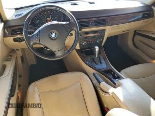 2007 BMW 3 Series 328xi z VIN WBAVT73577FZ36439, wystawiony jako Copart lot #87909375 z przebiegiem 199 387 mil mil oraz Szkoda całkowita • Salvage title. Historia ofert i sprzedaży dostępna na DreamBid. Obrazek 8.