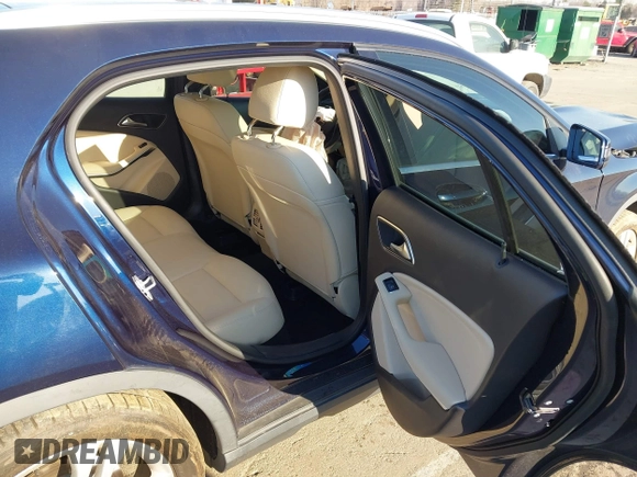 2018 Mercedes-Benz GLA 250 z VIN WDCTG4GB1JJ465643, wystawiony jako IAAI lot #41784595 z przebiegiem 67 849 mil mil oraz . Historia ofert i sprzedaży dostępna na DreamBid. Obrazek 8.