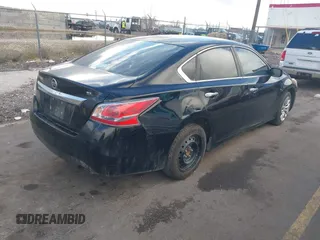 2015 Nissan Altima SV with VIN 1N4AL3AP0FC229168, listed as a IAAI auction lot 41196686 with 172,675 mi miles and . Bid and sale history available at DreamBid. Image 4.