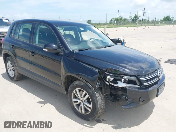 2014 Volkswagen Tiguan SE with VIN WVGAV3AX7EW549326, listed as a IAAI auction lot 42515906 with 102,221 mi miles and . Bid and sale history available at DreamBid. Image 1.