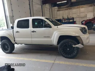 2007 Toyota Tacoma with VIN 5TELU42NX7Z435698, listed as a IAAI auction lot 42243332 with 207,618 mi miles and . Bid and sale history available at DreamBid. Image 14.