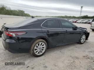 2023 Toyota Camry LE z VIN 4T1C11AK4PU176564, wystawiony jako Copart lot #53727375 z przebiegiem 20 402 mil mil oraz Szkoda całkowita • Salvage title. Historia ofert i sprzedaży dostępna na DreamBid. Obrazek 3.