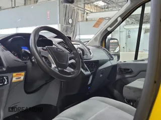 2019 Ford Transit z VIN 1FTYR3XM3KKA38669, wystawiony jako IAAI lot #42663811 z przebiegiem 135 929 mil mil oraz . Historia ofert i sprzedaży dostępna na DreamBid. Obrazek 34.