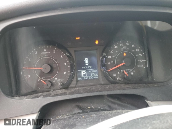2015 Toyota Sienna LE AAS z VIN 5TDKK3DCXFS590626, wystawiony jako Copart lot #63081115 z przebiegiem 144 933 mil mil oraz Szkoda całkowita • Salvage title. Historia ofert i sprzedaży dostępna na DreamBid. Obrazek 9.