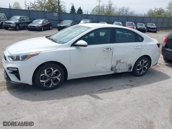 2020 Kia Forte LXS with VIN 3KPF24AD4LE173660, listed as a IAAI auction lot 39159381 with 80,228 mi miles. Bid and sale history available at carsss.com. Image 17.