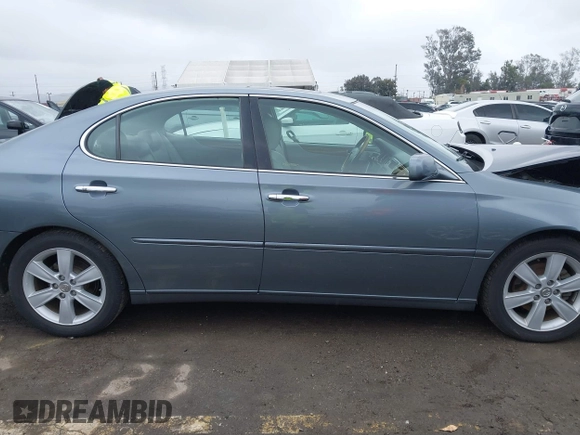2005 Lexus ES 330 with VIN JTHBA30G055137002, listed as a IAAI auction lot 41547124 with 145,049 mi miles. Bid and sale history available at carsss.com. Image 13.