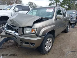 2011 Honda Ridgeline RTS with VIN 5FPYK1F40BB001822, listed as a IAAI auction lot 41448946 with 204,620 mi miles. Bid and sale history available at carsss.com. Image 2.