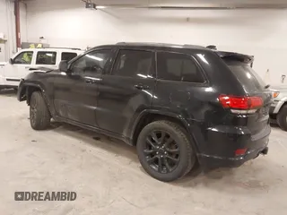 2018 Jeep Grand Cherokee Laredo E with VIN 1C4RJFAG5JC417701, listed as a IAAI auction lot 42001159 with 110,767 mi miles and . Bid and sale history available at DreamBid. Image 3.