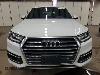2017 Audi Q7 Premium Plus with VIN WA1LAAF73HD018687, listed as a Copart auction lot 45411145 with 110,040 mi miles and Clean title. Bid and sale history available at DreamBid. Image 5.