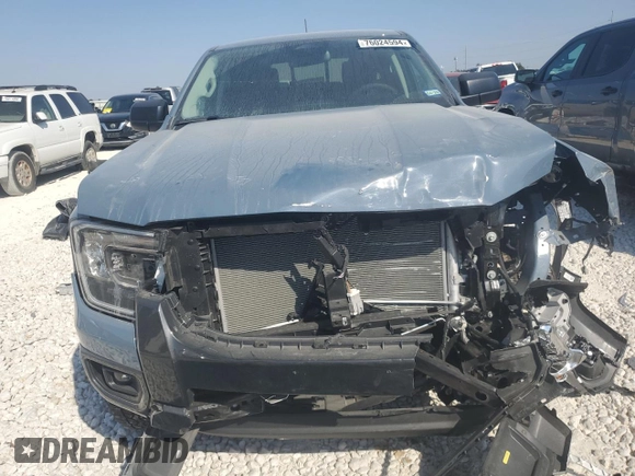 2024 Ford Ranger XLT with VIN 1FTER4GH9RLE15232, listed as a Copart auction lot 76024594 with 3,880 mi miles and Salvage Title. Bid and sale history available at carsss.com. Image 5.
