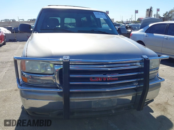 2000 GMC Yukon XL SLT with VIN 3GKFK16T8YG205654, listed as a IAAI auction lot 41403249 with 129,815 mi miles. Bid and sale history available at carsss.com. Image 11.