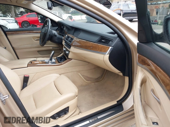 2011 BMW 5 Series 535i with VIN WBAFR7C58BC605804, listed as a IAAI auction lot 42047548 with 147,833 mi miles and . Bid and sale history available at carsss.com. Image 5.
