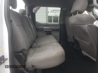 2019 Ford F-450 XL with VIN 1FT8W4DTXKEE61368, listed as a Copart auction lot 82615774 with Not Provided miles and Salvage Title. Bid and sale history available at carsss.com. Image 10.