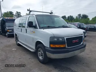 2014 GMC Savana Cargo z VIN 1GTW7FCA2E1904673, wystawiony jako IAAI lot #42240715 z przebiegiem 205 564 mil mil oraz . Historia ofert i sprzedaży dostępna na DreamBid. Obrazek 1.