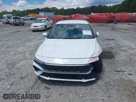 2024 Hyundai Elantra SEL с VIN KMHLM4DG0RU672240, выставлен на аукционе IAAI как лот 42190278 с пробегом 28 084 миль миль и . История ставок и продаж доступна на DreamBid. Изображение 13.