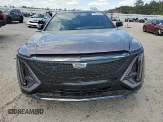 2024 Cadillac LYRIQ Sport z VIN 1GYKPWRK3RZ126481, wystawiony jako Copart lot #49578335 z przebiegiem 3553 mil mil oraz Tytuł czysty. Historia ofert i sprzedaży dostępna na DreamBid. Obrazek 5.